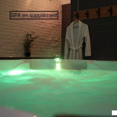 L'Atterrissage Bed & Breakfast Santes Bagian luar foto