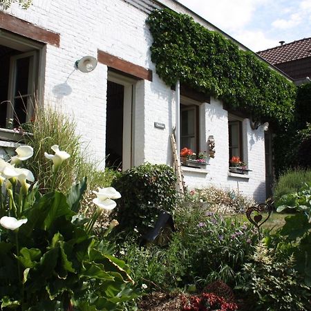 L'Atterrissage Bed & Breakfast Santes Bagian luar foto