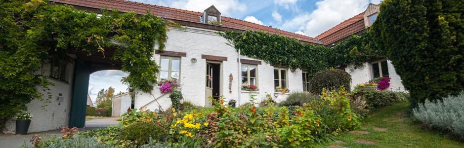 L'Atterrissage Bed & Breakfast Santes Bagian luar foto