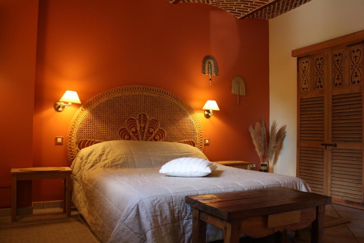 L'Atterrissage Bed & Breakfast Santes Bagian luar foto